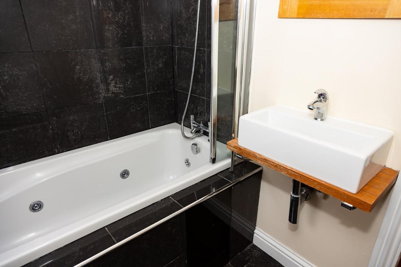Alexander Apartments South Shields Jarrow Extérieur photo